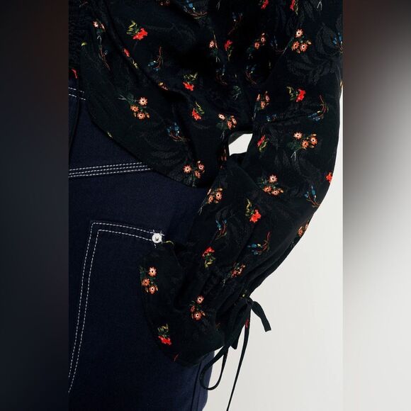 Urban Outfitters Pins & Needles Floral Jacquard Ruched Blouse - Picture 3 of 7